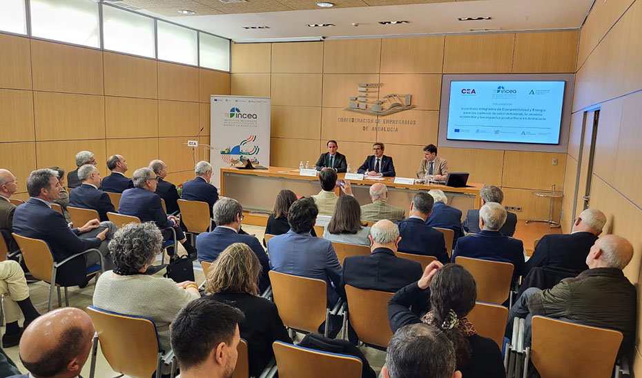 Imagen del artículo Andalucía capta en 2024 más de 6.000 millones de inversión industrial y registró un crecimiento del empleo del 2,4%